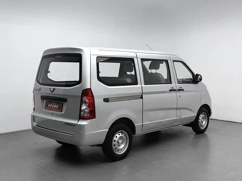 Wuling Motors Wuling Rongguang 2020 2020 1.2L S Basic Model China VI