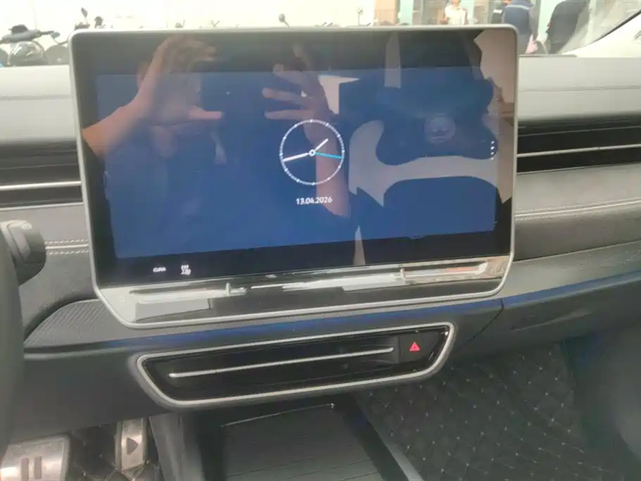 VOLKSWAGEN ID.7 VIZZION