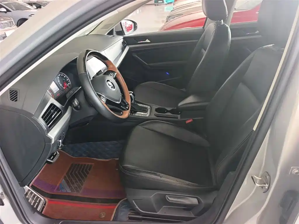 VOLKSWAGEN LAVIDA