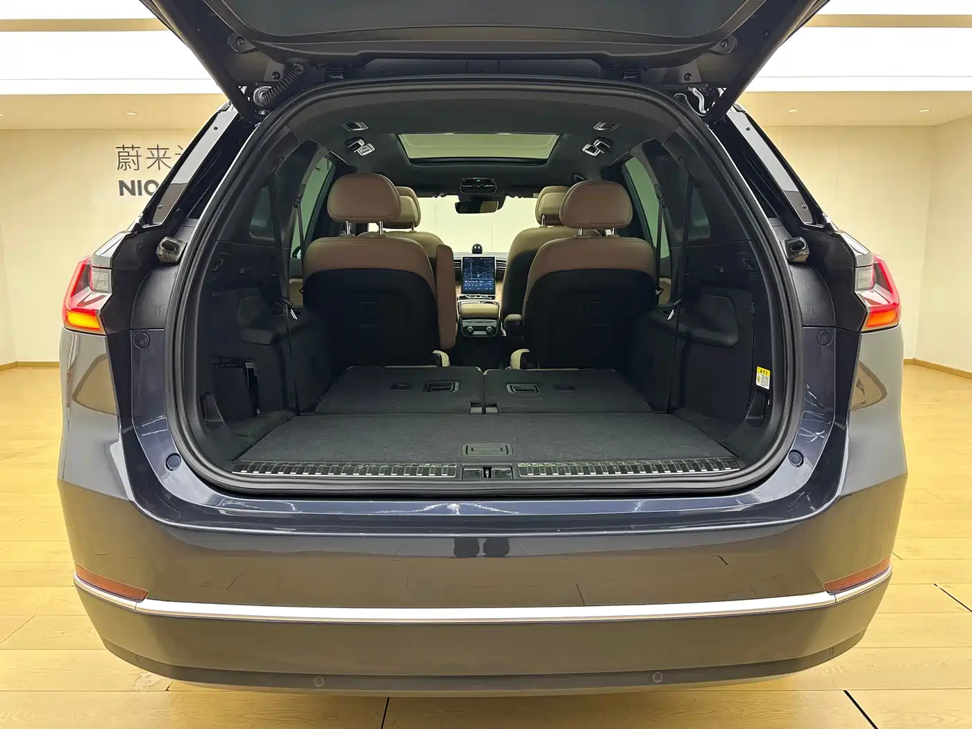 NIO ES8 2022 2020 580KM 6-Seater