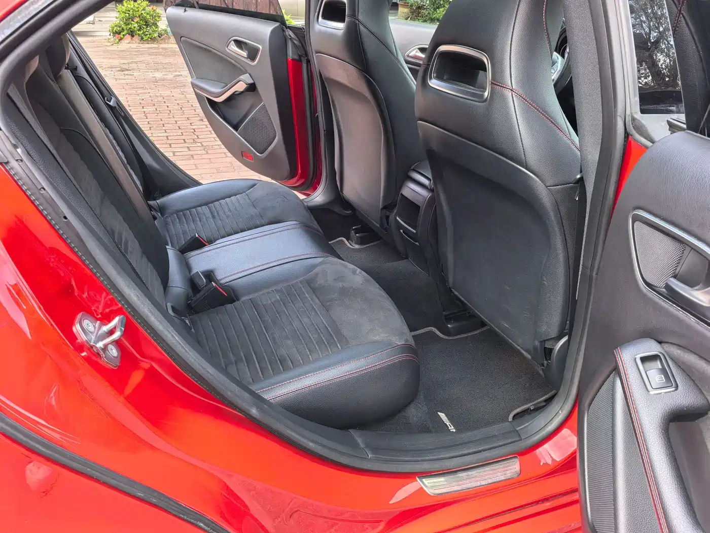 Mercedes-Benz CLA (Import) 2019 CLA 220 4MATIC фото 8