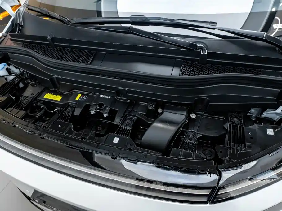 XPeng X9 2026 2025 Extended Range Edition