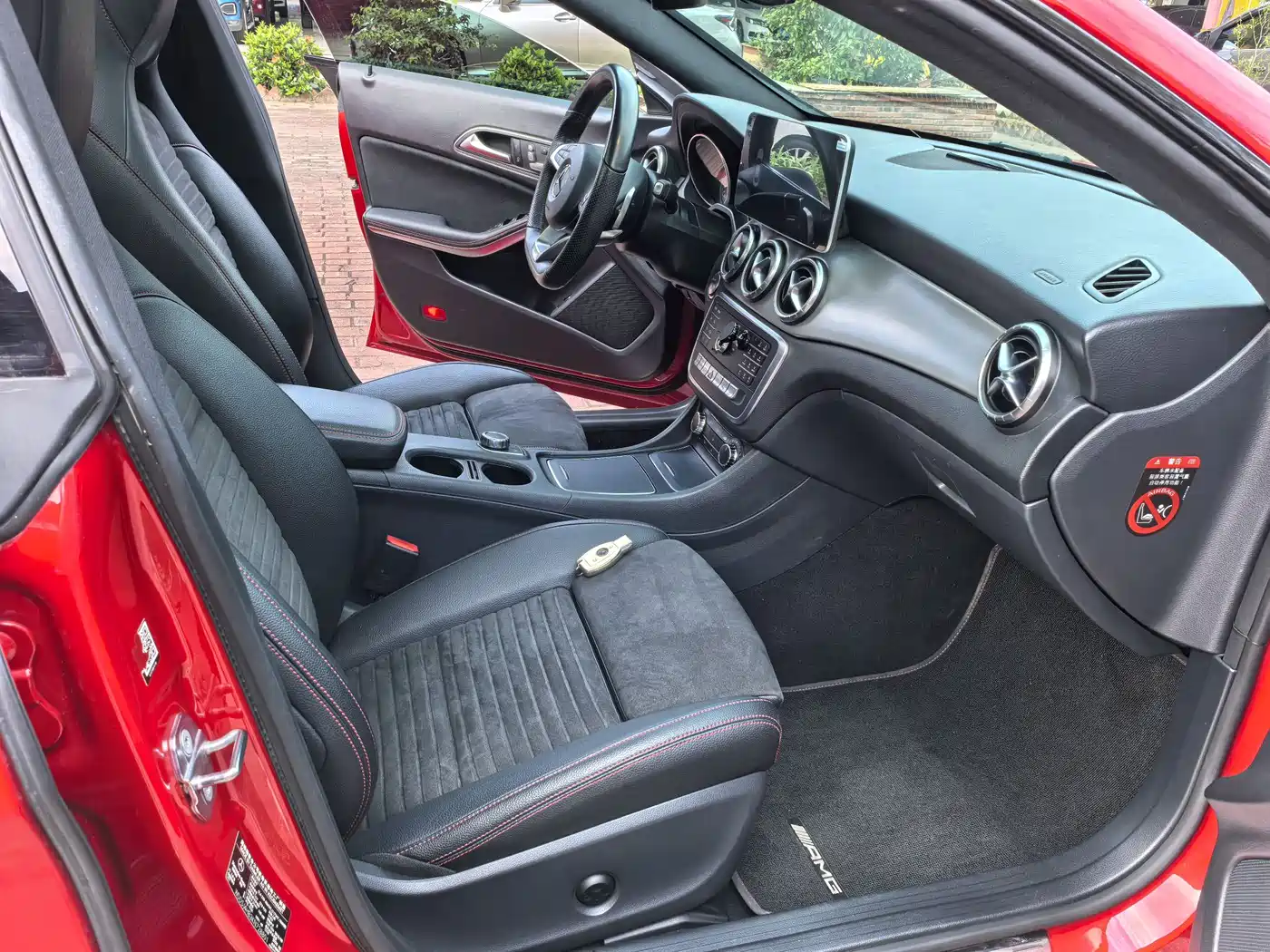 Mercedes-Benz CLA (Import) 2019 CLA 220 4MATIC фото 6