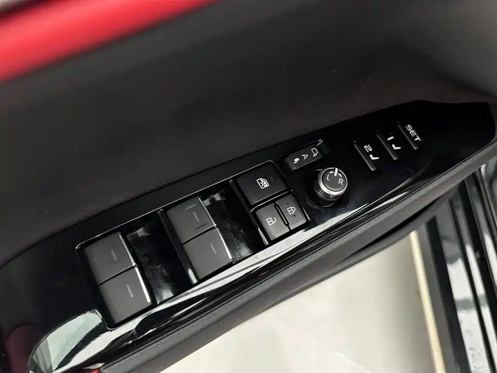 Toyota Camry 2024 Model Dual Hybrid 2.0HXS Sport Plus Edition фото 23