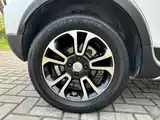 Фото 9 - Geely Vision X3