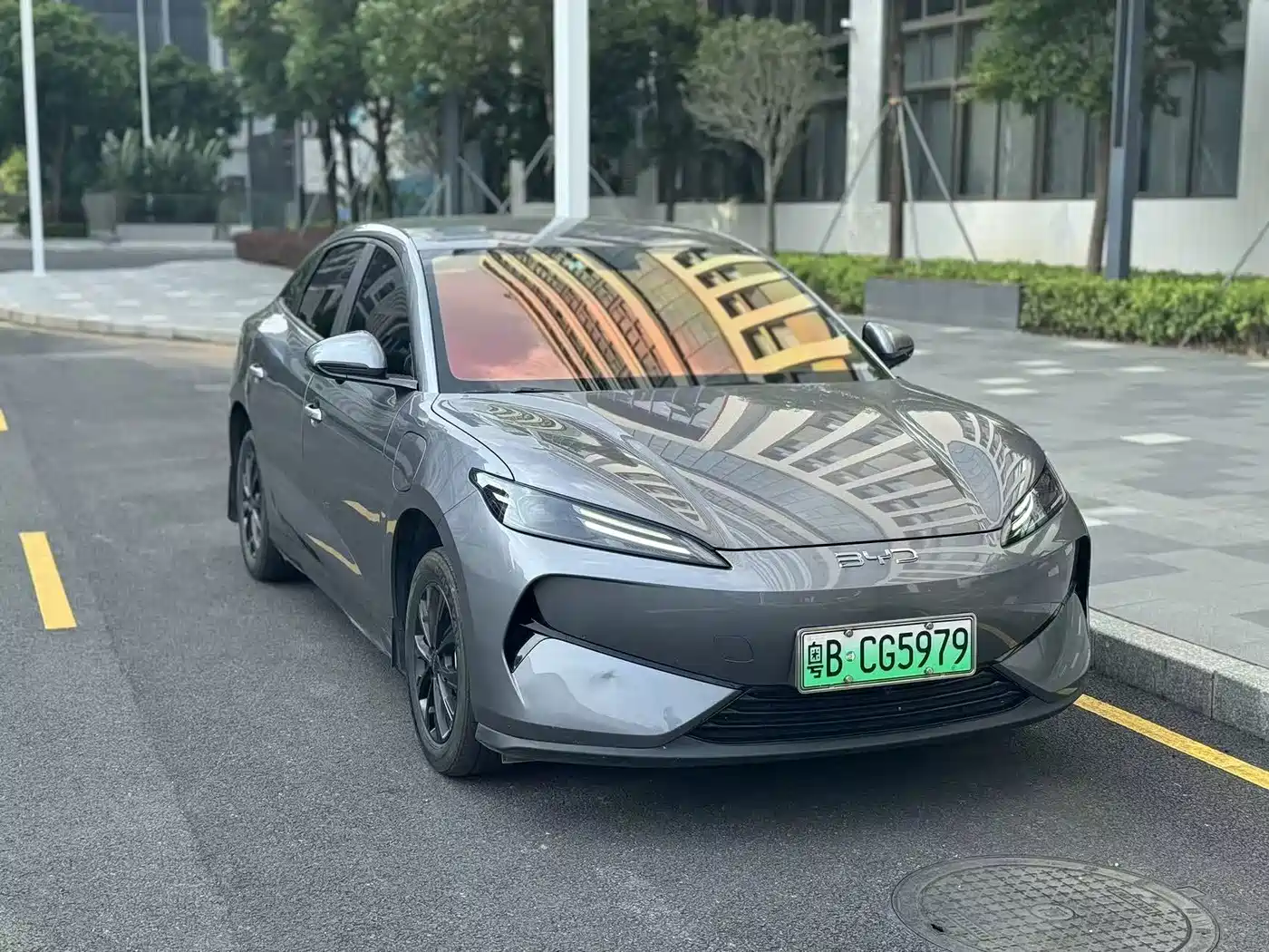 BYD e7 2025 2025 Model 520 Smart Edition