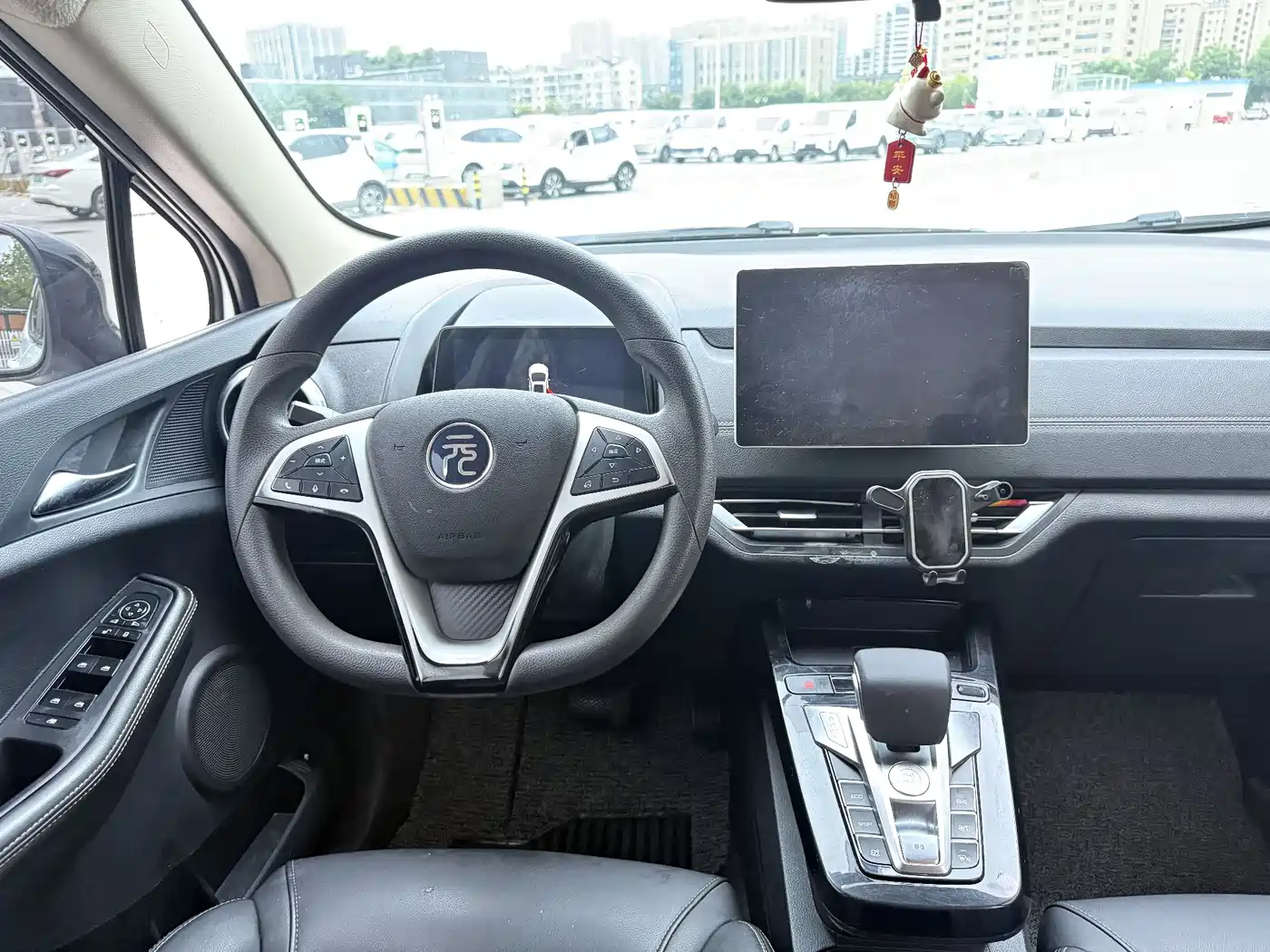 BYD Yuan New Energy 2019 EV360 Smart Connected Premium фото 18