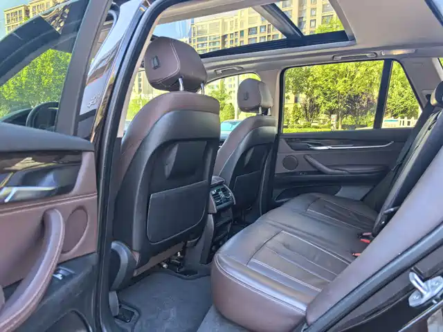 BMW X5 (Import) 2015 xDrive28i — фото 5