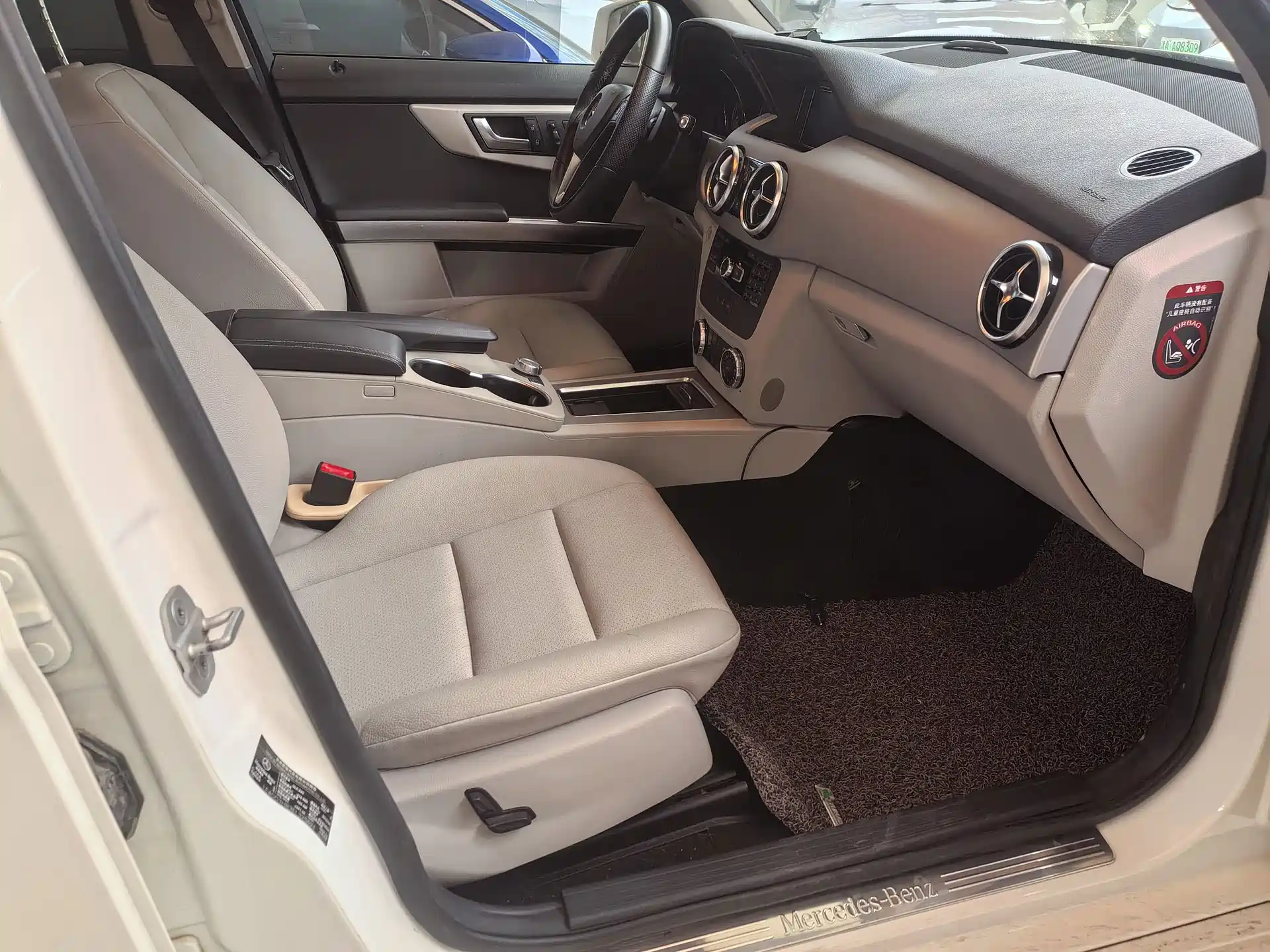 Photo 4 - Mercedes-Benz GLK-Class