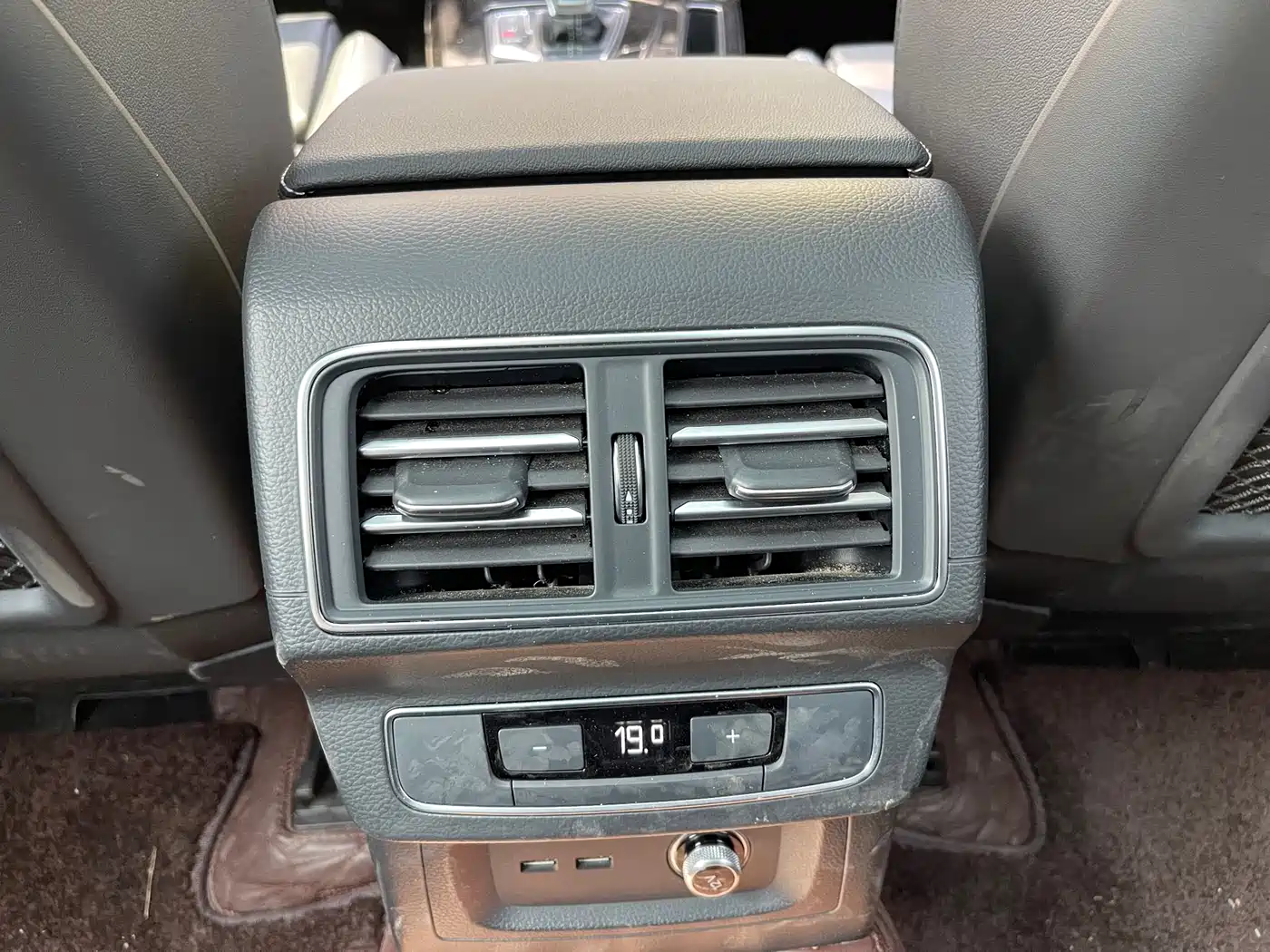 Audi Q5L 2023 40T Luxury Dynamic фото 15