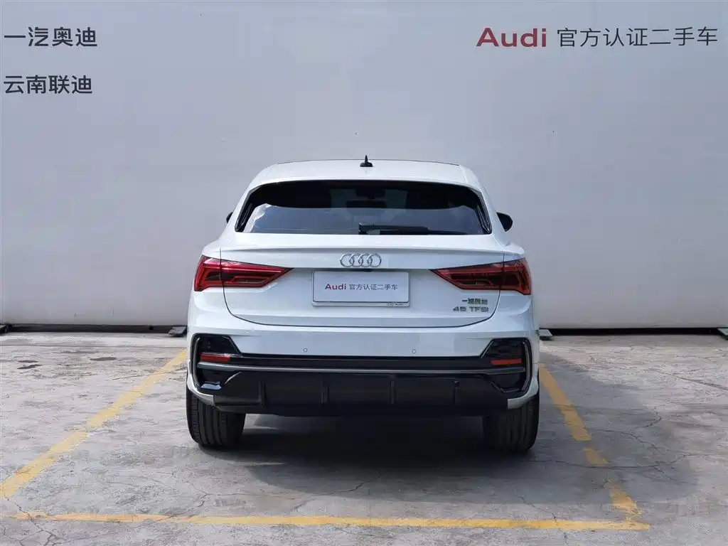 Audi Q3 Sportback 2024 35 TFSI Progressive фото 6
