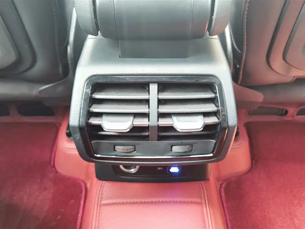 Audi Q3 Sportback 2024 35 TFSI Progressive фото 25
