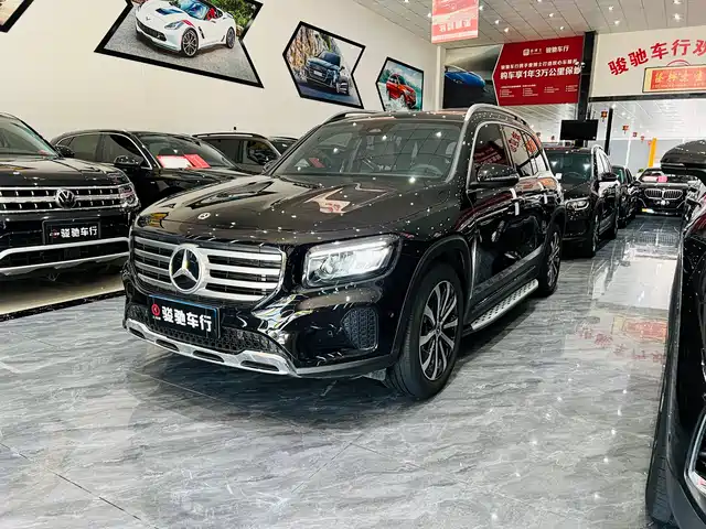 Mercedes-Benz GLB 2024