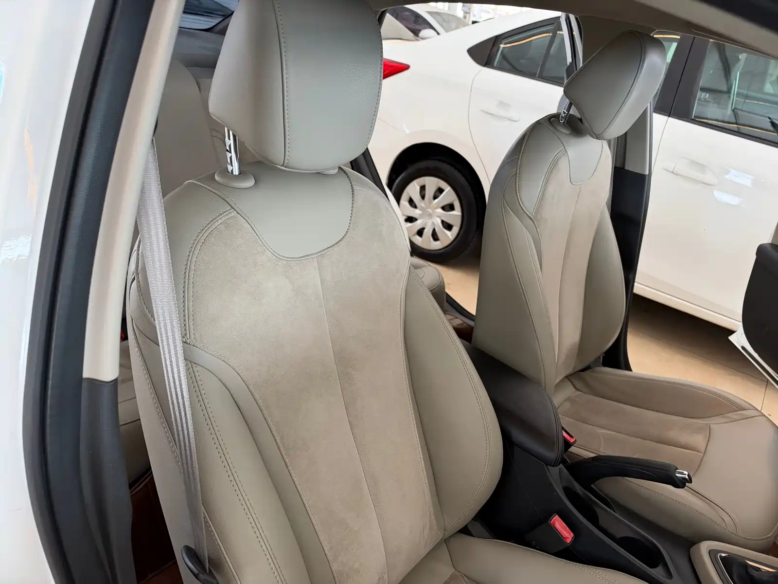 Фото 29 - Buick Excelle