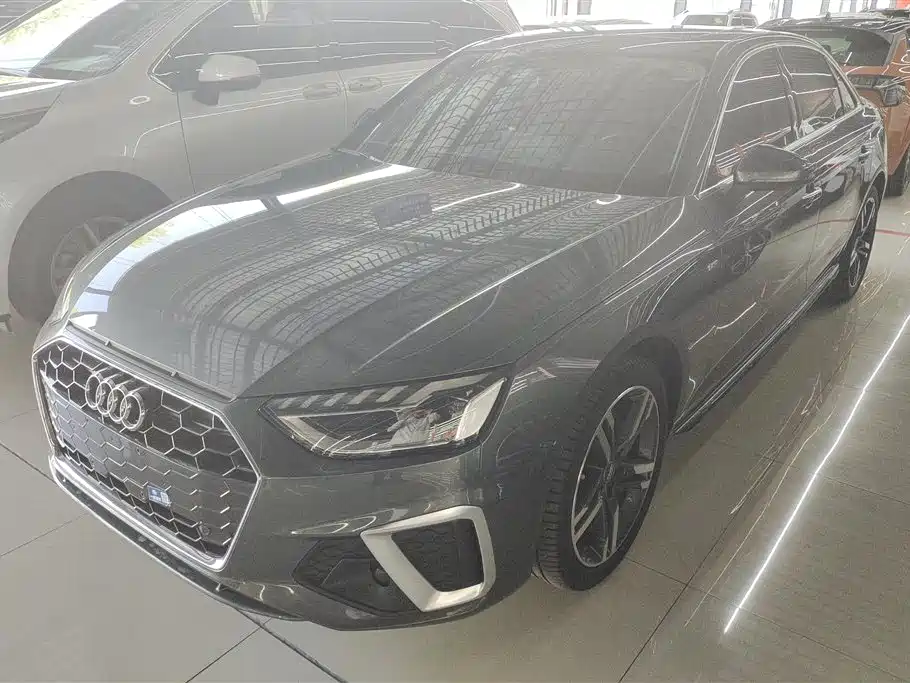 Audi A4L 2020 40 TFSI Luxury Dynamic