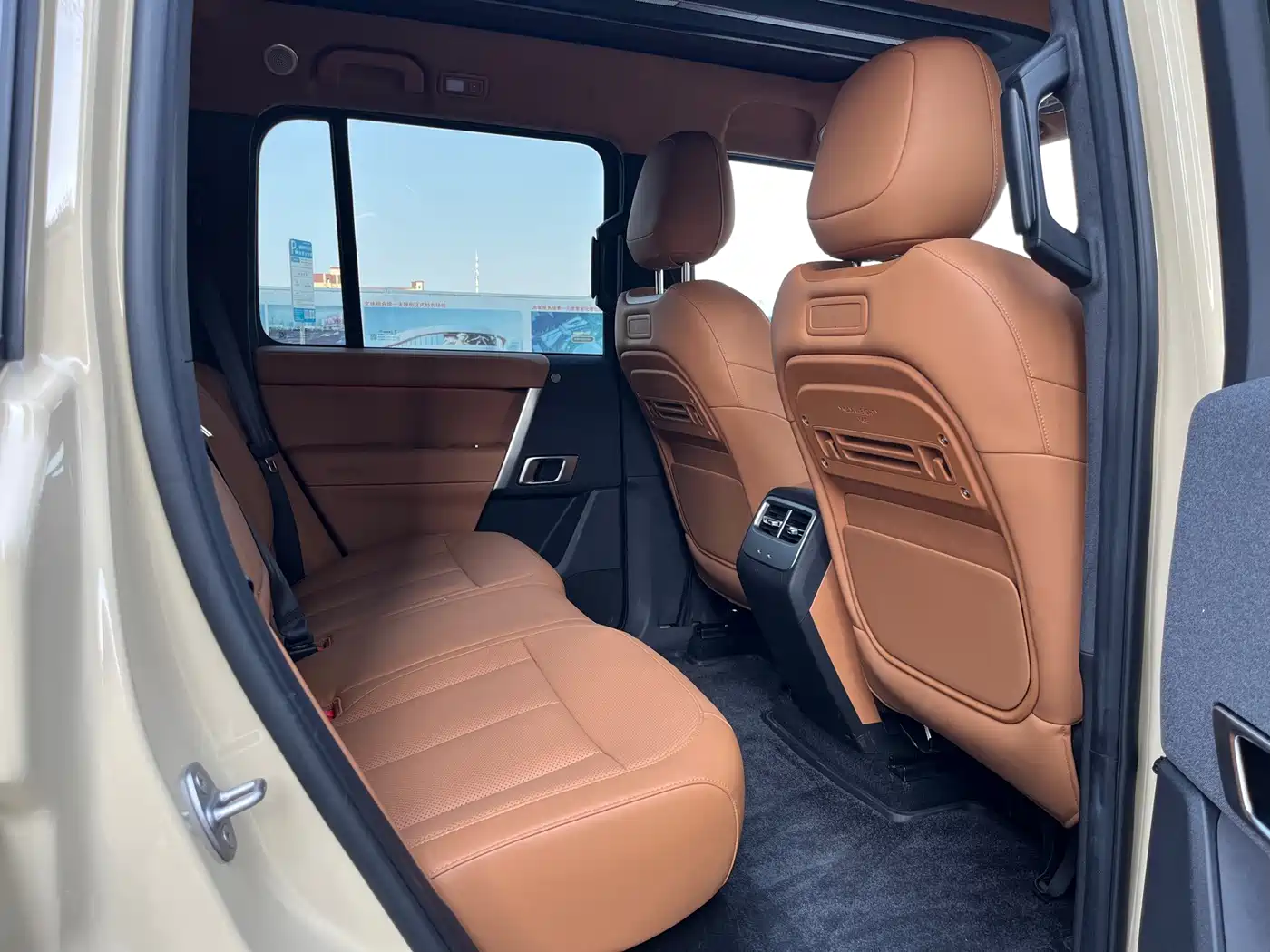 iCAR V27 2026 2026 200KM AWD Falcon 500