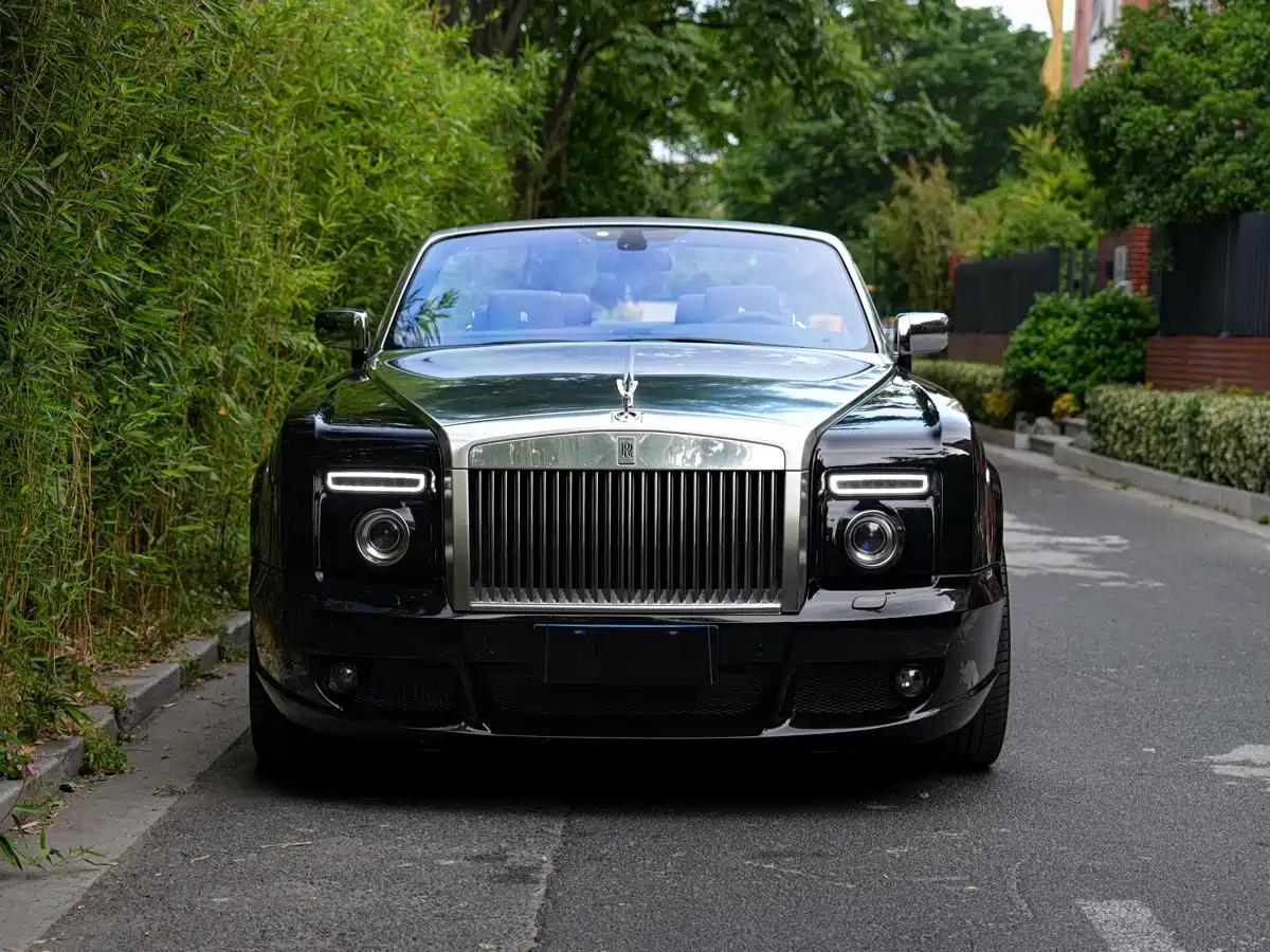 Фото 3 - Rolls-Royce Phantom