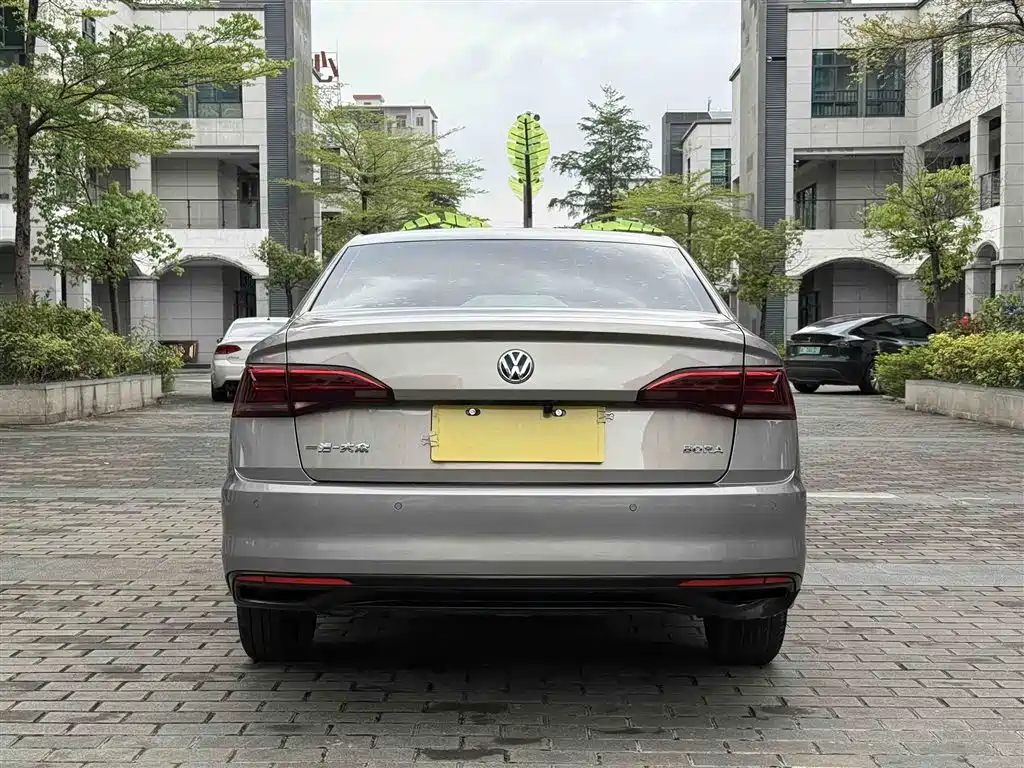 Volkswagen Bora 2019 Facelift 1.5L Automatic Fashion China VI фото 6