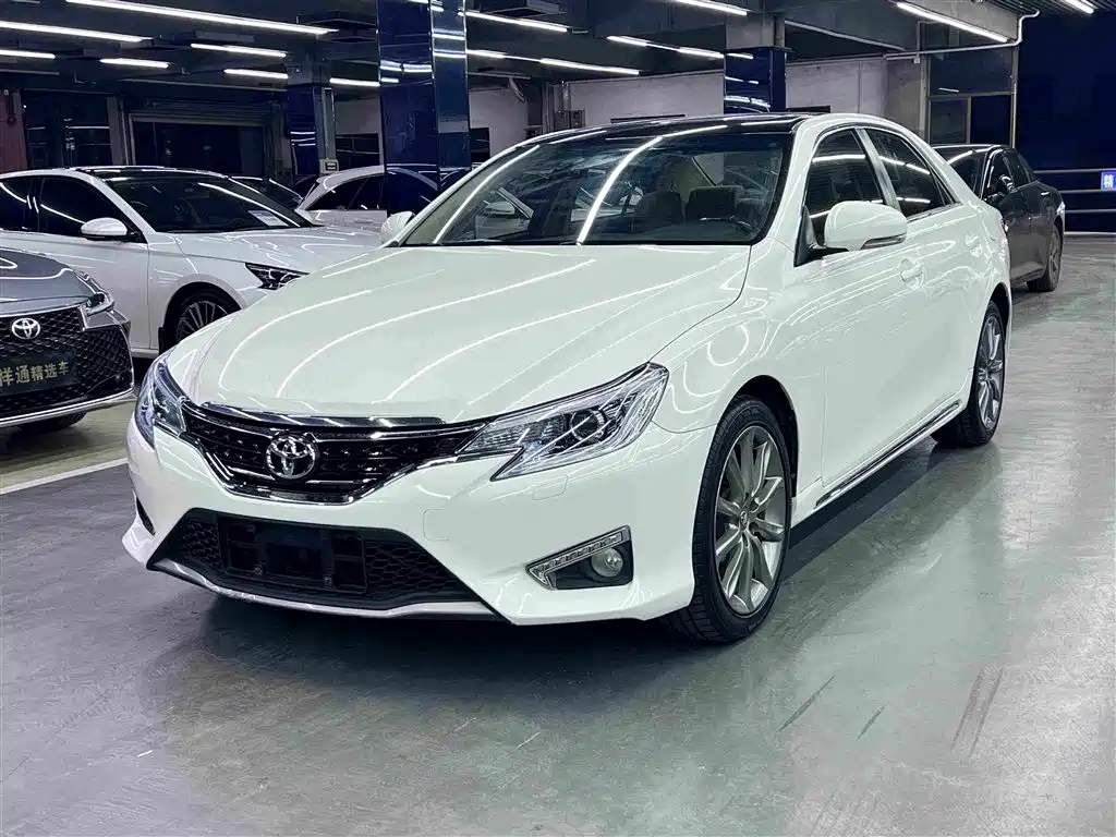 Toyota Reiz 2016 2013 2.5V Premium Edition