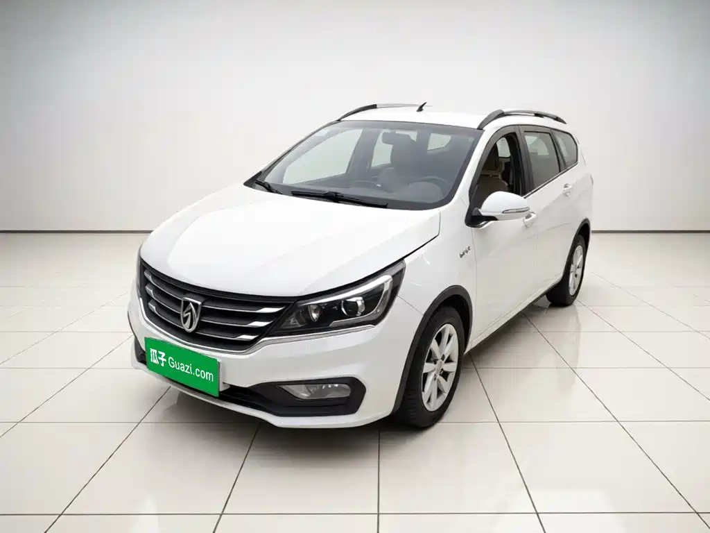 Baojun 310W 2017 2017 1.5L Manual Fashion China VI