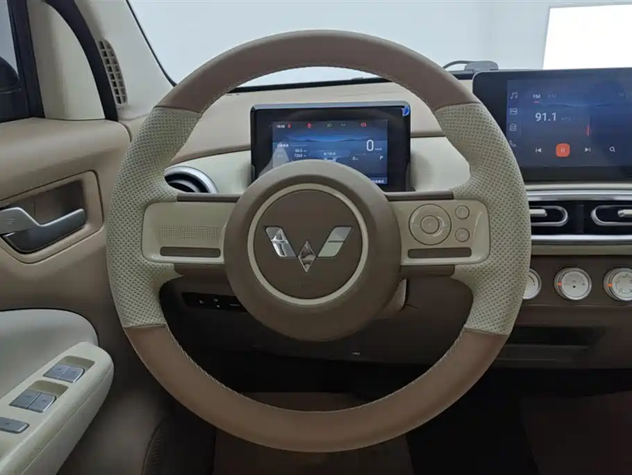 WULING AUTOMOBILE HONGGUANG MINIEV