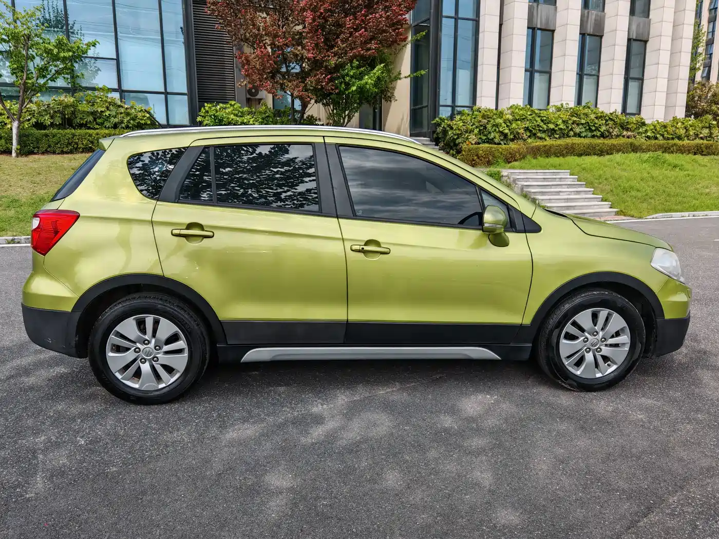 Suzuki SX4 S-Cross 2014 2014 1.6L CVT 2WD Elite