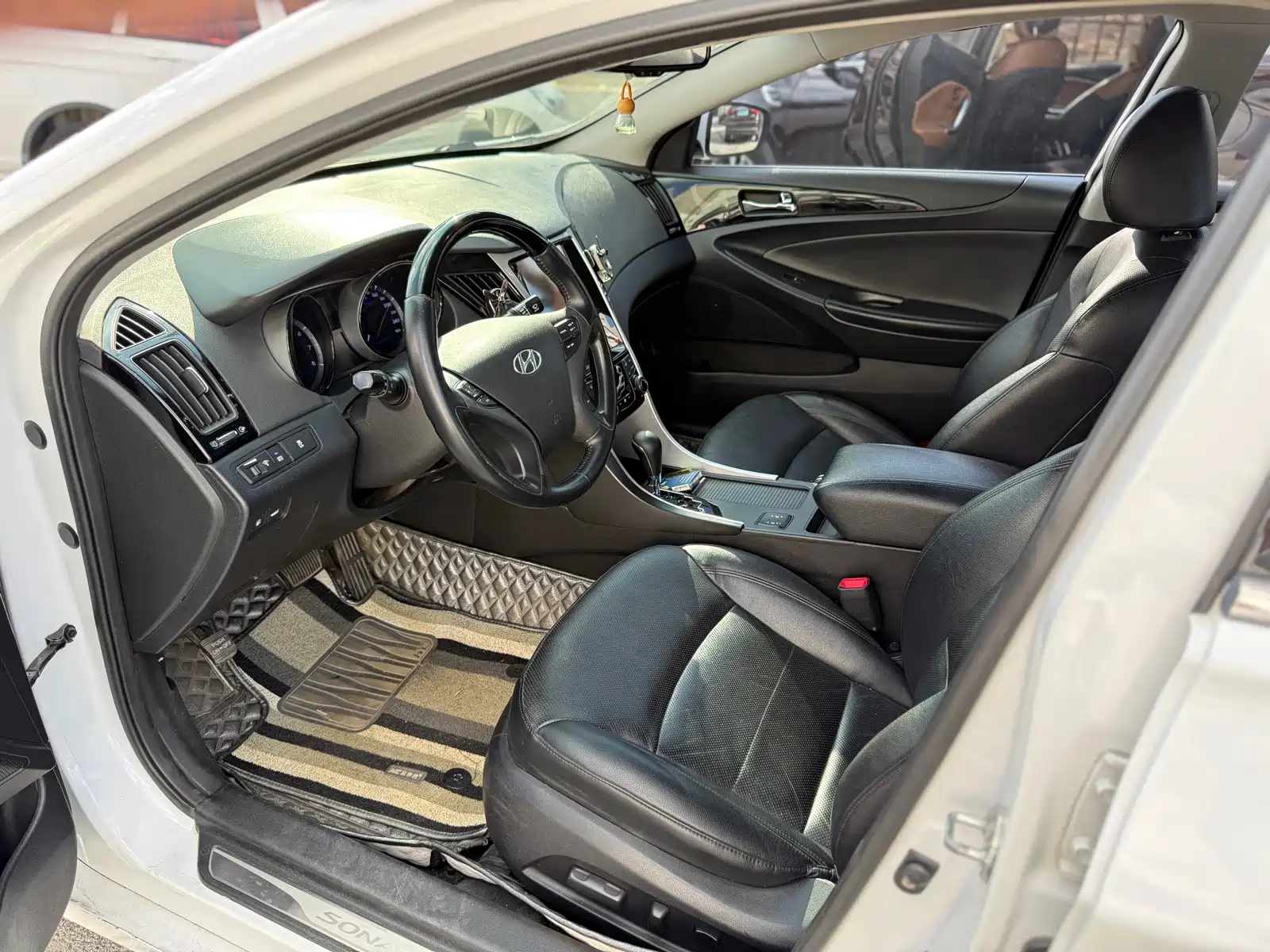 صورة 7 - Hyundai Sonata