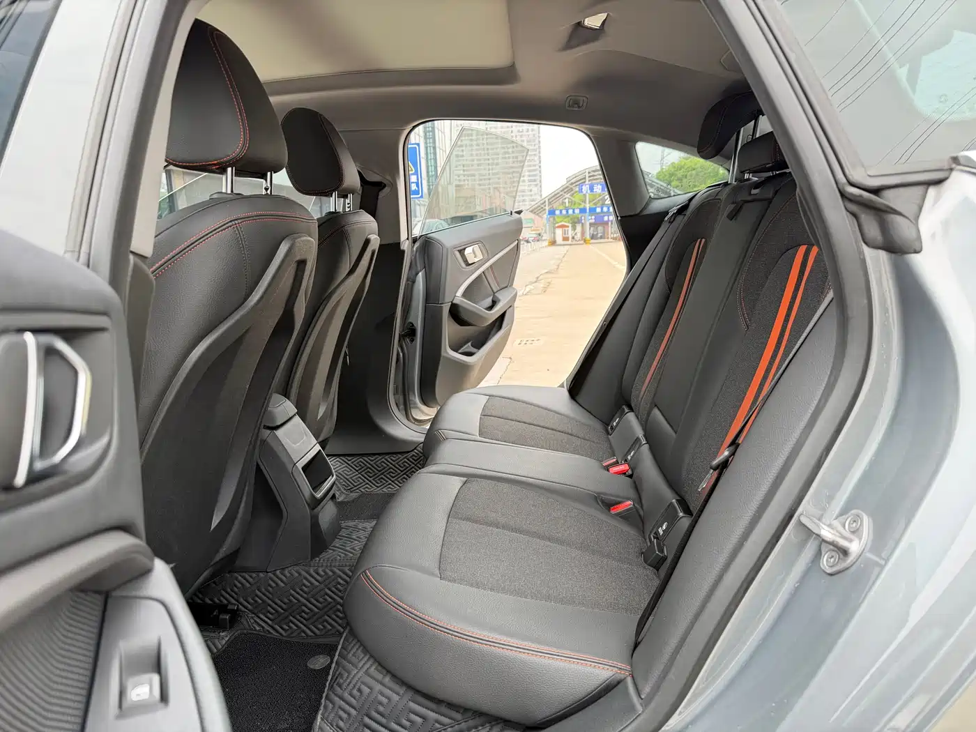 BMW 2 Series (Import) 2023 225i 4-Door Coupe M Sport Package фото 22