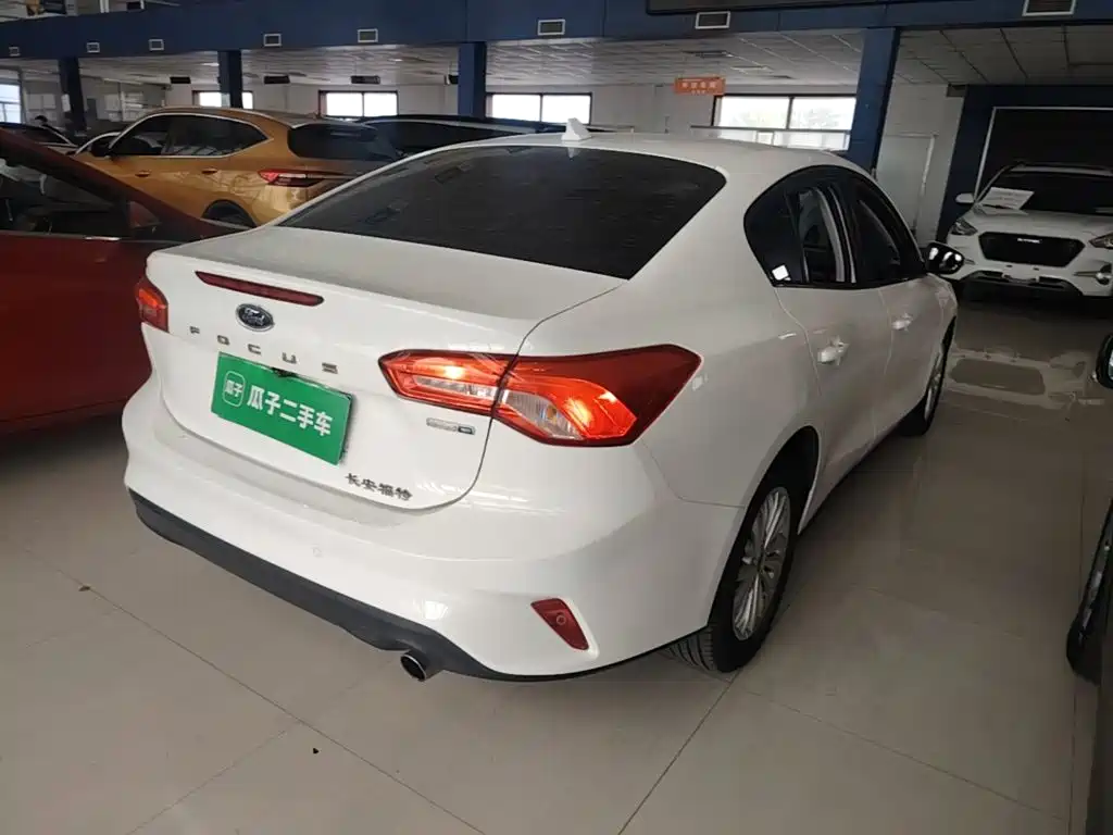 Ford Focus 2019 2019 Sedan EcoBoost 180 Automatic Fengchao