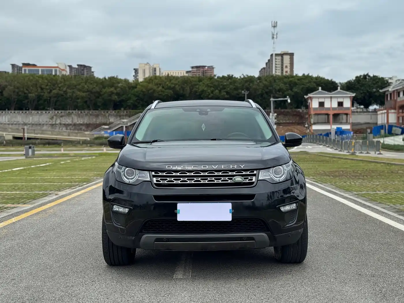 Фото 2 - Land Rover Discovery Sport