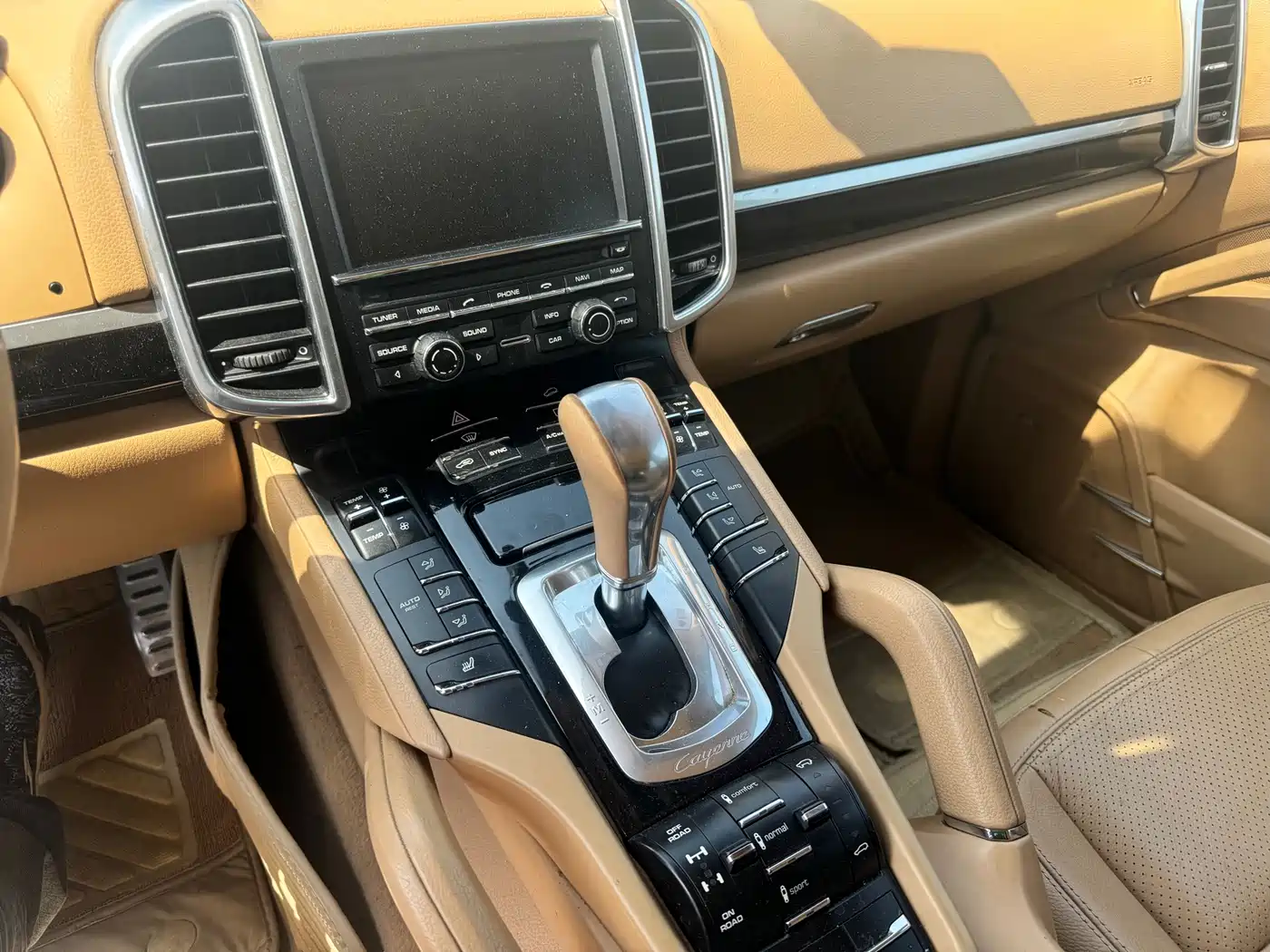 Porsche Cayenne 2014 Cayenne Platinum Edition 3.0T фото 11