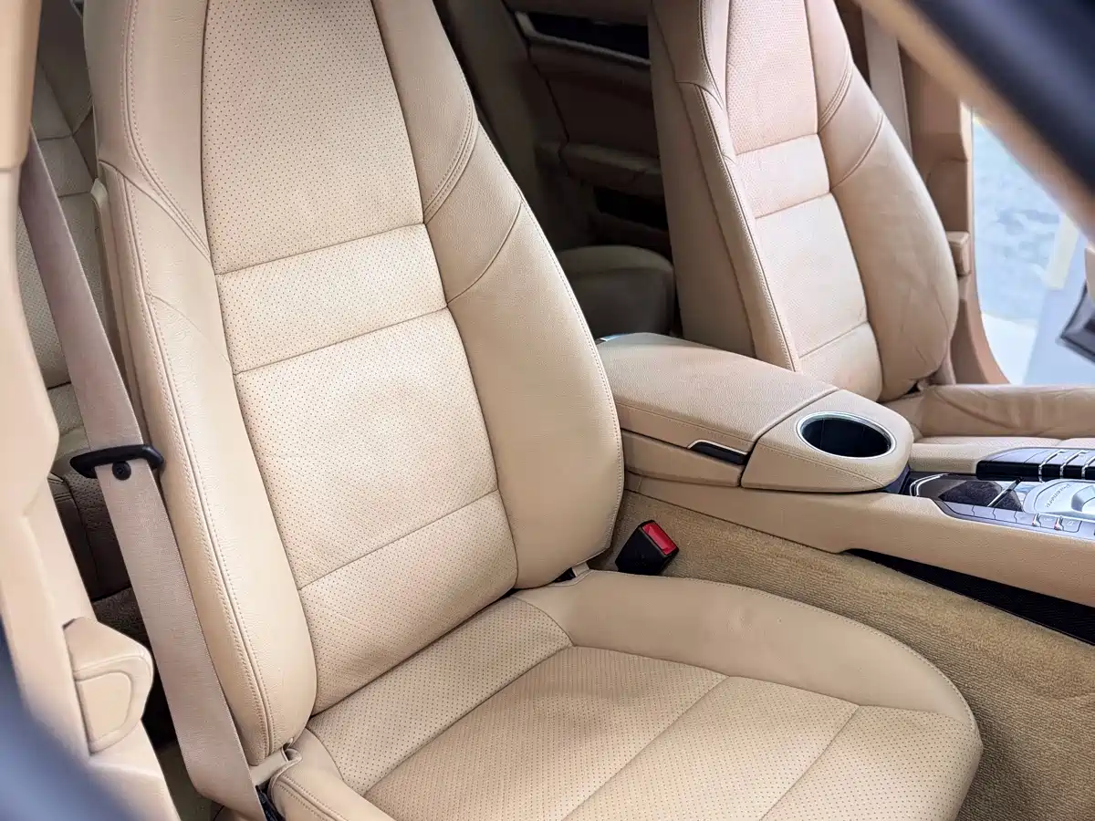 Porsche Panamera 2010 Panamera 3.6L фото 20