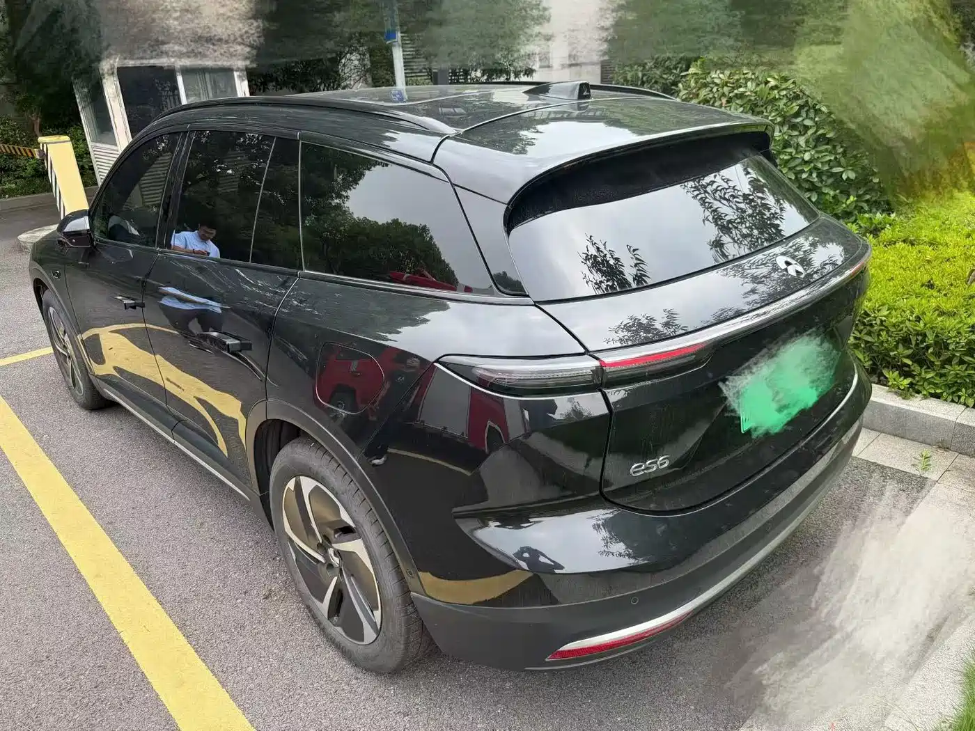 2025 NIO ES6
