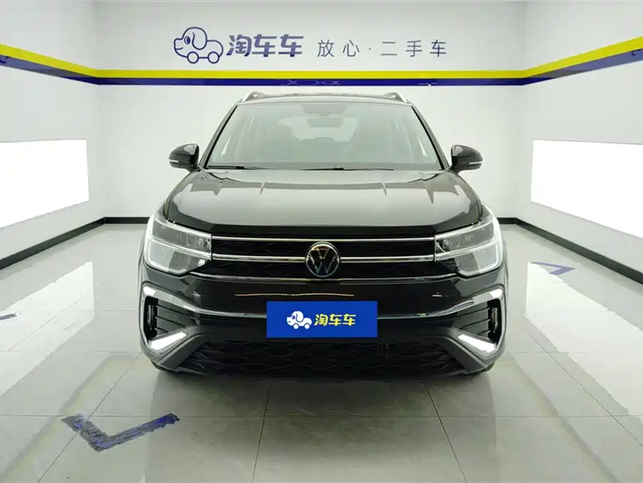 Фото 2 - Volkswagen Tharu