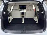 Фото 18 - Li Auto Li i8