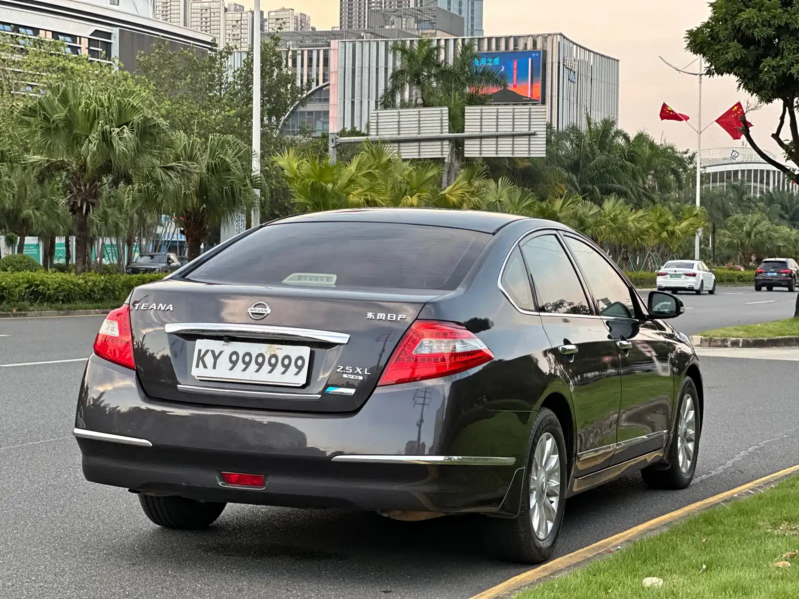 Photo 7 - Nissan Teana