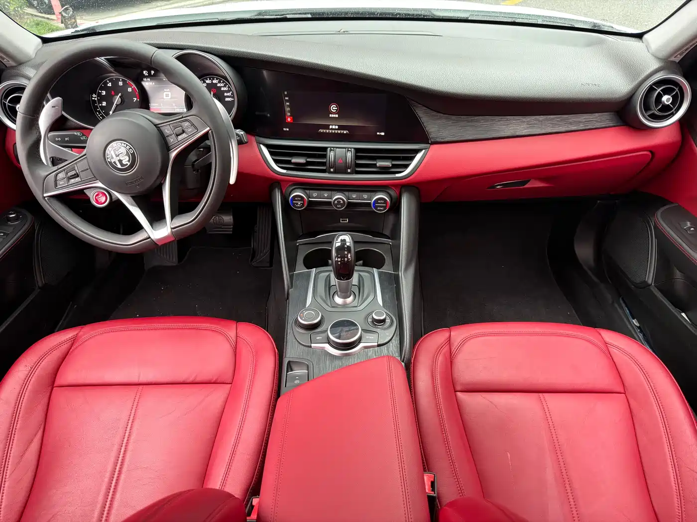 Alfa Romeo Giulia 2020 2.0T 280HP Dark Night Phantom Limited фото 7
