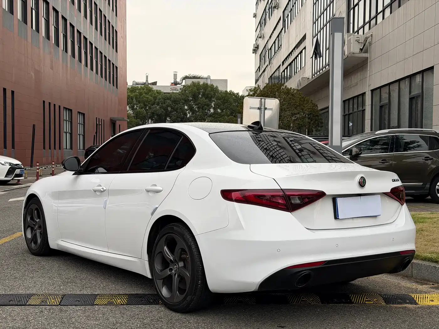 Alfa Romeo Giulia 2020 2.0T 280HP Dark Night Phantom Limited фото 19