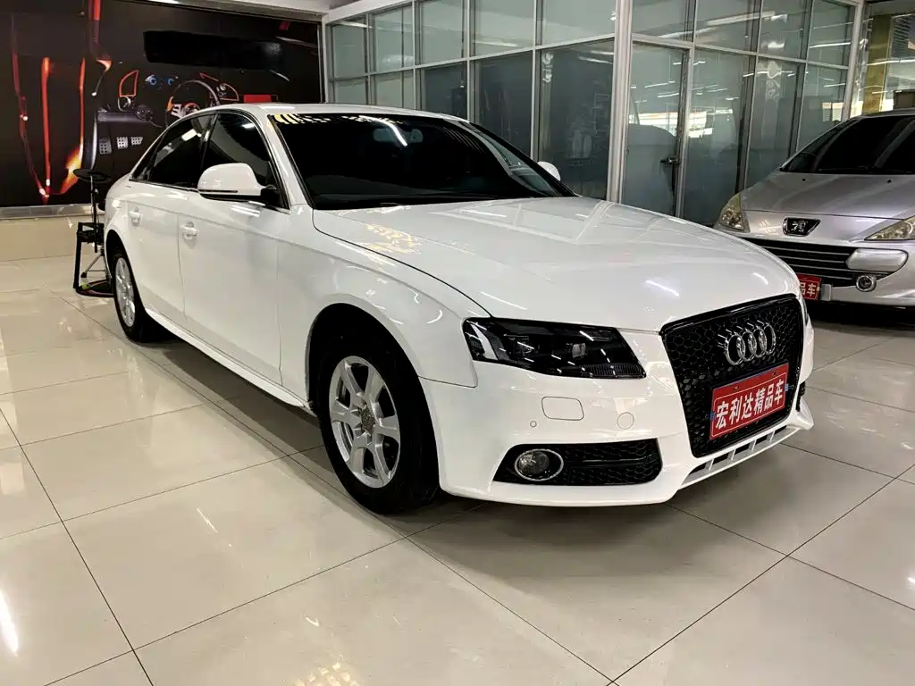 Фото 9 - Audi A4L