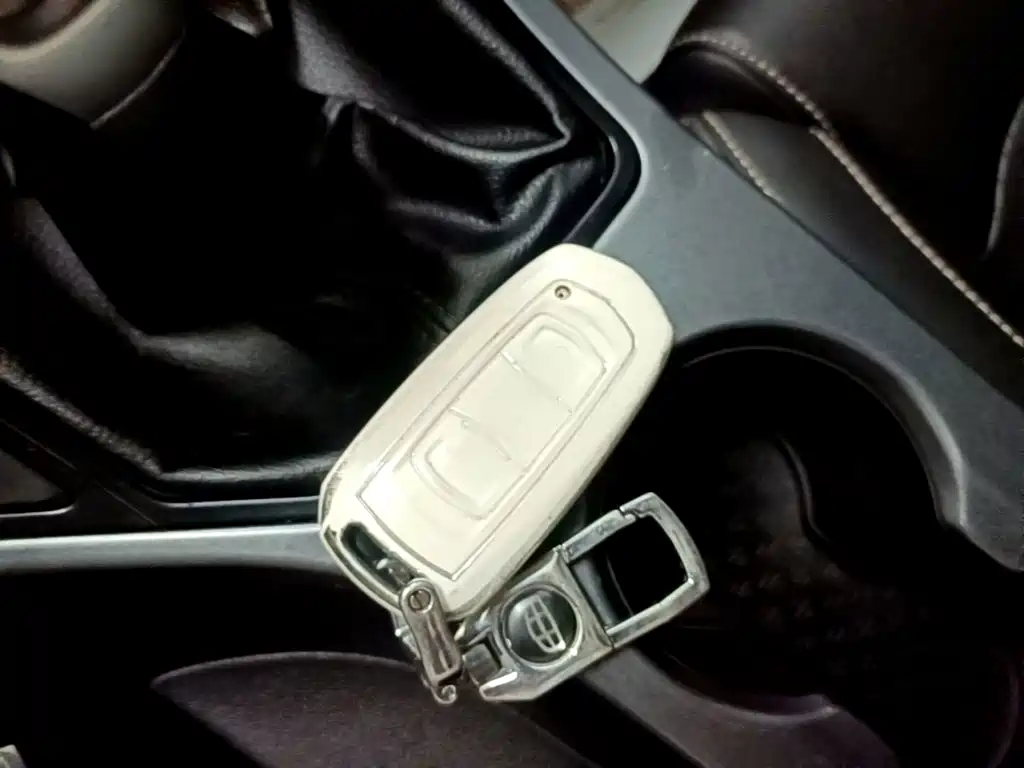 Фото 9 - Geely Vision S1