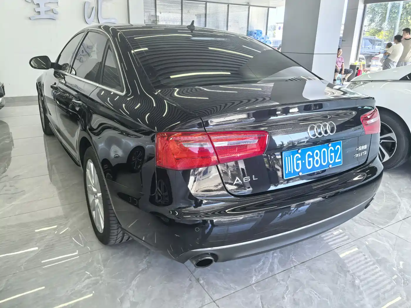 Photo 14 - Audi A6L