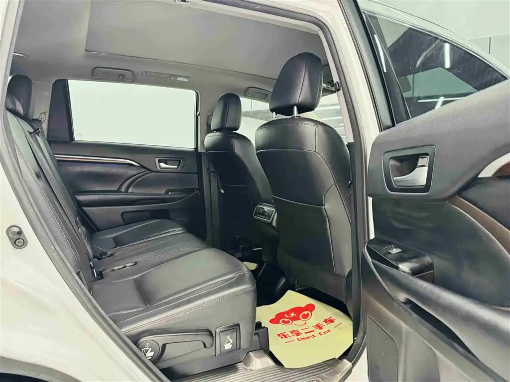Toyota Highlander 2017 2.0T 4WD Ultimate 7-Seater фото 30
