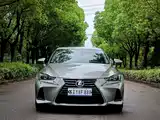Фото 2 - Lexus IS
