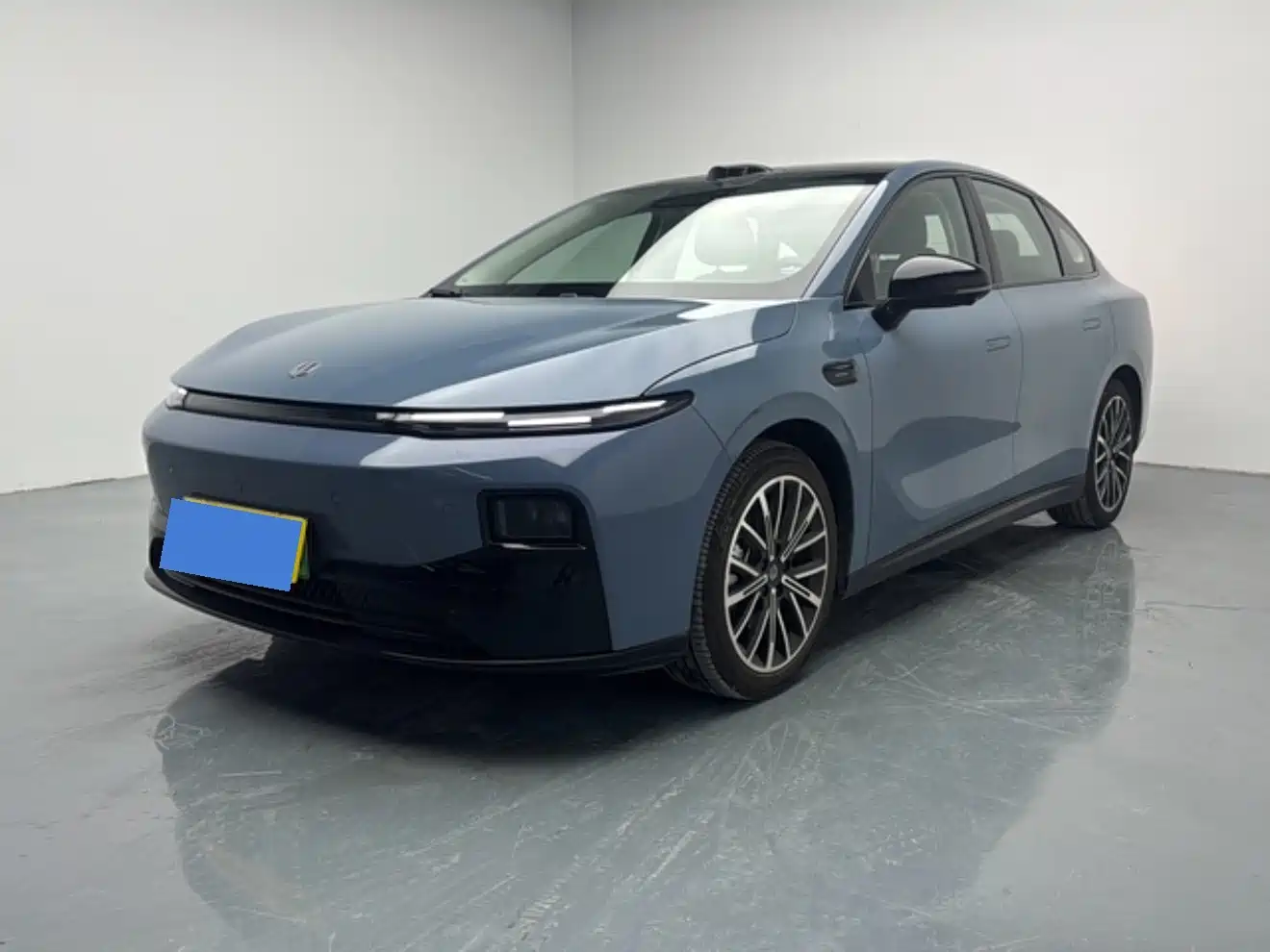 Similar car