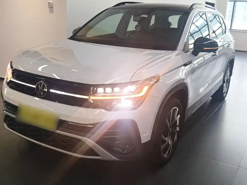Фото 2 - Volkswagen Tharu