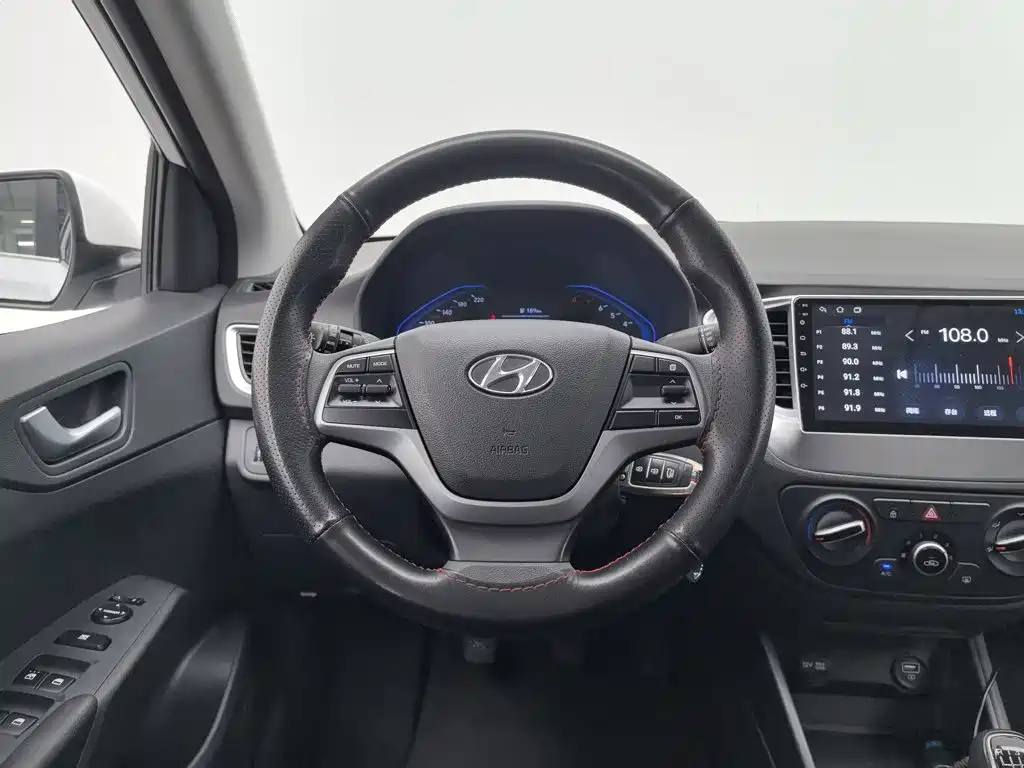 Hyundai Verna 2021 2020 1.4L Manual GLS Cool Edition