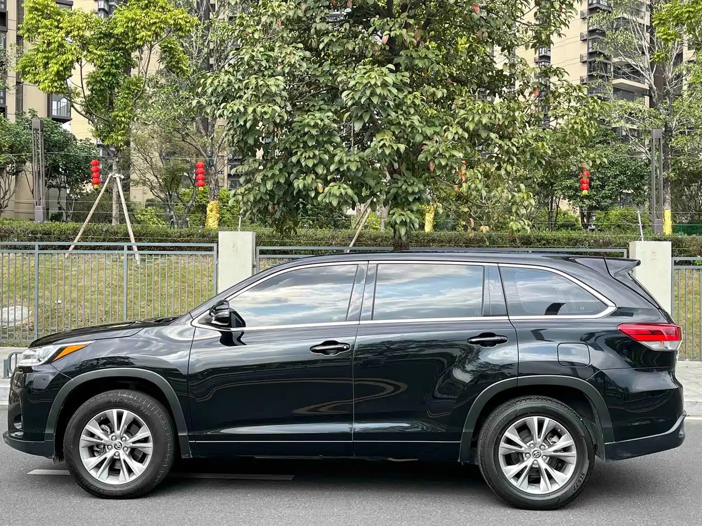 Toyota Highlander 2018 2.0T 2WD Elite 7-Seater China VI фото 17
