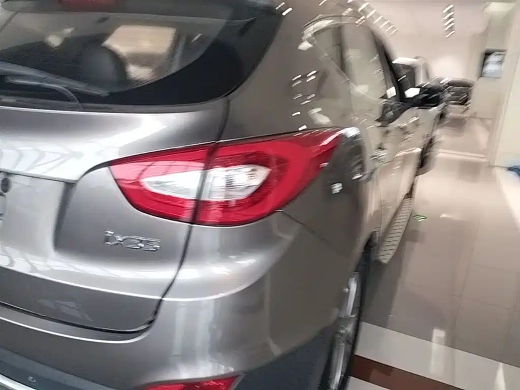 Hyundai Beijing Hyundai ix35 2013 2.0L Auto 2WD Smart GLS China IV фото 8