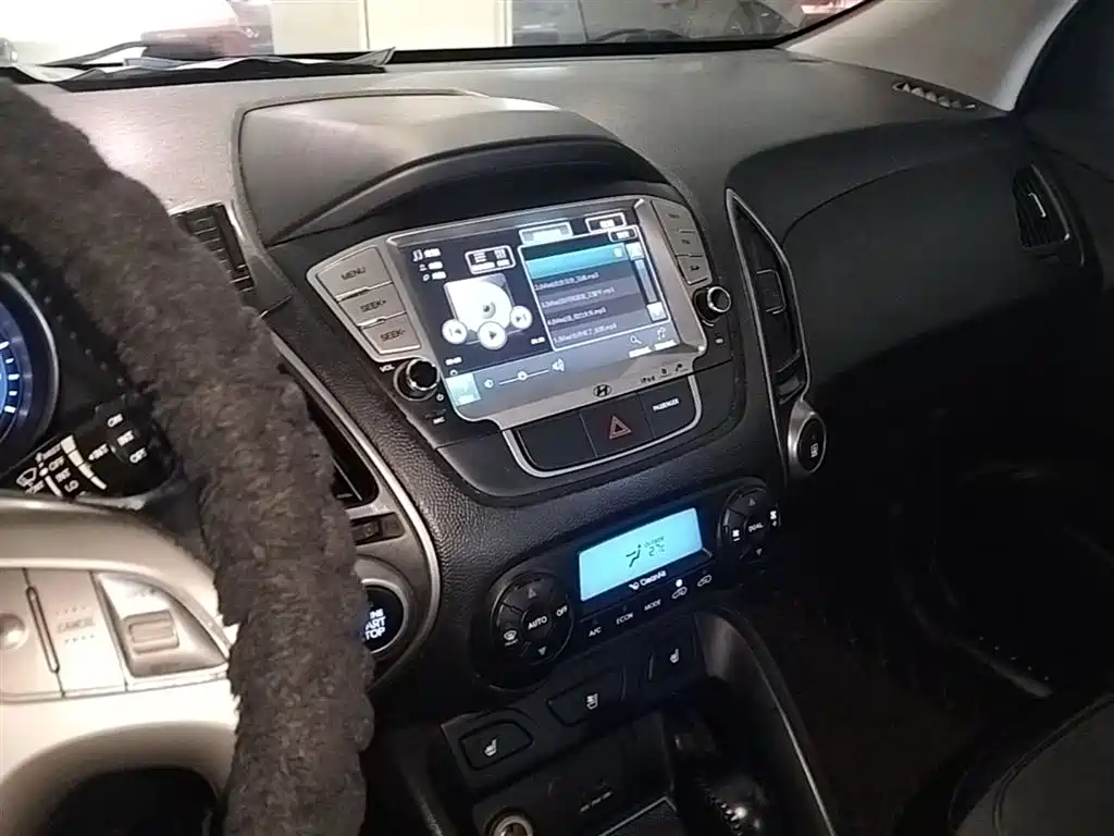 Hyundai Beijing Hyundai ix35 2013 2.0L Auto 2WD Smart GLS China IV фото 13