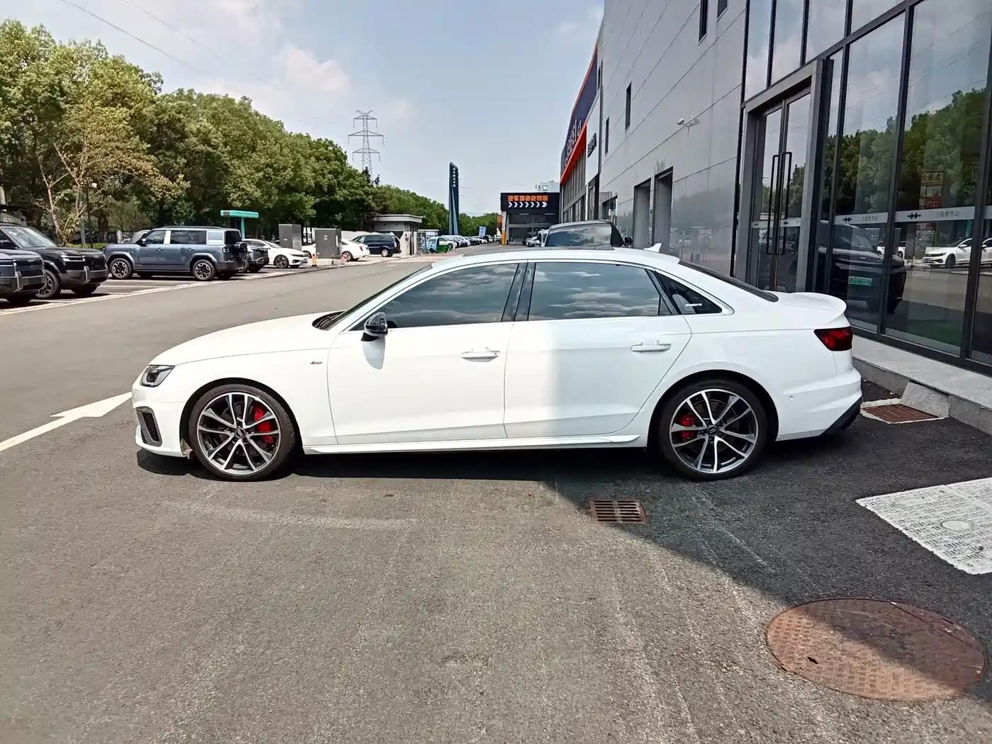 Фото 3 - Audi A4L